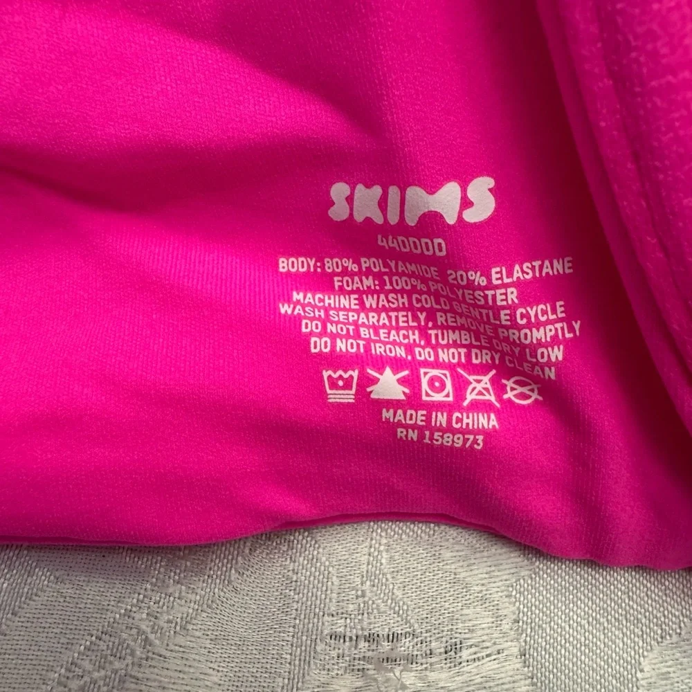 Skims 44DDDD‎ Bra Seamless T Shirt Underwire Neon Hot Pink Lined Convertible